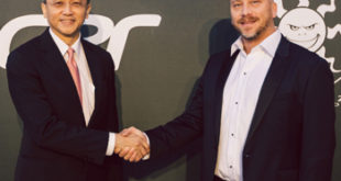 1 acer and starbreeze ceosjpg Acer pledges to 'bring VR experiences to new heights' after Starbreeze deal gets go-ahead
