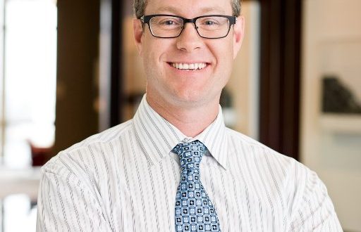1 derek aberlejpg Qualcomm left without key figure in Apple battle as president jumps ship