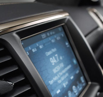 1 jeep features 3jpg Samsung confirms $8 billion Harman acquisition