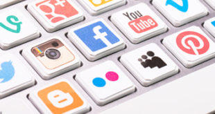 2 social media keyboard webjpg Security roundup: Cyber attacks via social media, security issues with popular email services, 8Man recruiting UK VARs