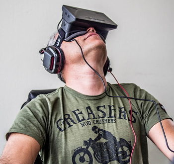 3 oculus rift new webjpg Could we see 'VR arcades' on the High Street in the near future?
