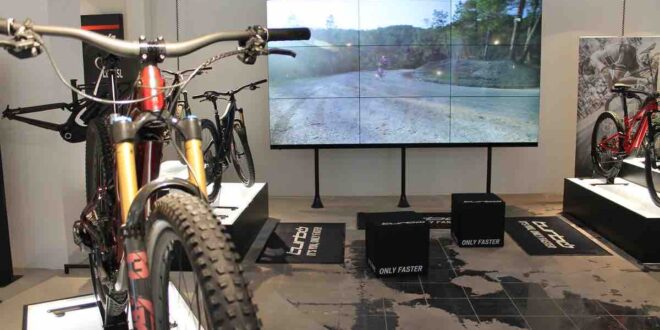 CCHH Concept Cycles Videowall2 copy PPDS supplies German cycle store with Philips digital signage and videowall displays  