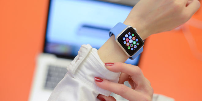 apple watch business mainjpg All smartwatches have security flaws, so who?s responsible for their protection?