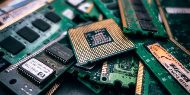 components chips cpu boards Smartphones and PC components bolster European IT distribution in Q3