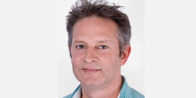 robert allen kingston The background voices of digital transformation