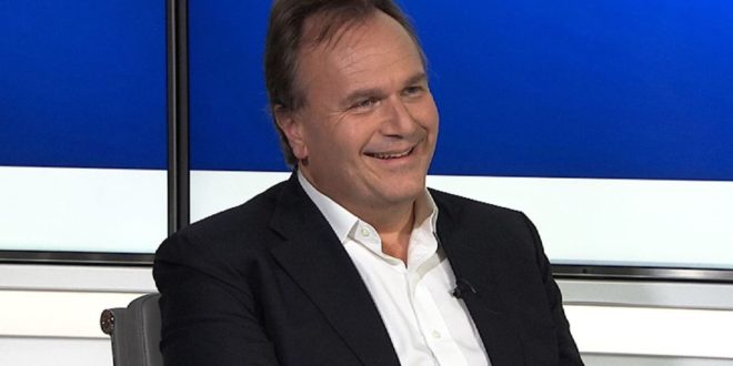seb james Seb James steps down as Dixons Carphone CEO