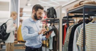 shutterstock 2060828513small Half of Retailers Say Out-of-Stock Items Will be Biggest Challenge in 2023