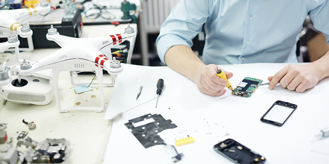 smartphone tech repair Built to Fail: a story of forced-upgrade technology